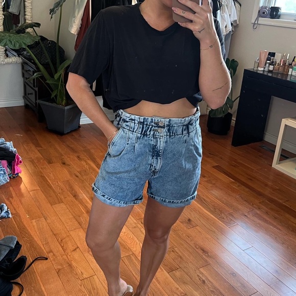 Dynamite Jean shorts - Picture 1 of 3